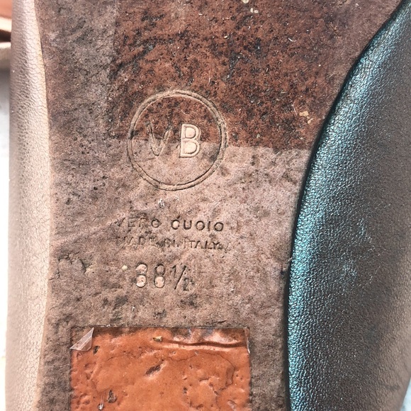Veronica Beard Metallic Leather Flats - Picture 3 of 5